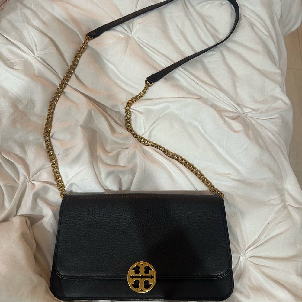 Tory Burch Black Leather Gold Chain Shoulder/Crossbody Bag